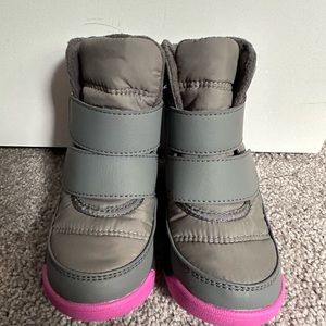 Like new toddler girls Cerelle Whitney to strap boots, size 8 gray